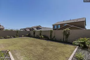 10743 W Desert Elm Ln, Peoria, AZ 85383 - Photo 8
