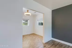 4427 E Turney Ave, Phoenix, AZ 85018 - Photo 24