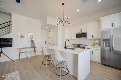 777 W Coolidge Street #16, Phoenix, AZ 85013 - Photo 2