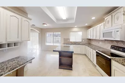 823 W Iris Drive, Gilbert, AZ 85233 - Photo 4