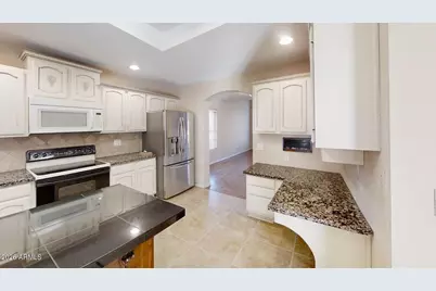 823 W Iris Drive, Gilbert, AZ 85233 - Photo 6