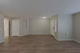 40399 W Thornberry Ln, Maricopa, AZ 85138 - Photo 4