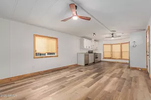 555 W Warner Rd, Chandler, AZ 85225 - Photo 8