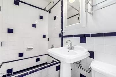 49 W Lewis Avenue, Phoenix, AZ 85003 - Photo 14