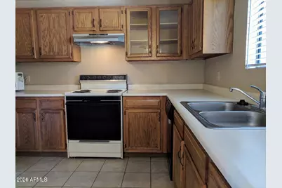 6550 N 47th Avenue #101, Glendale, AZ 85301 - Photo 2