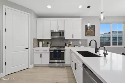 31944 N 124th Drive, Peoria, AZ 85383 - Photo 12