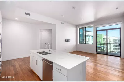 3131 N Central Avenue #7002, Phoenix, AZ 85012 - Photo 4