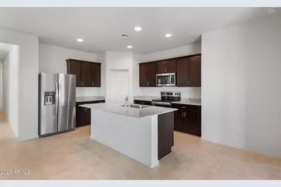 42990 W Peters Drive, Maricopa, AZ 85138 - Photo 4