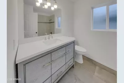 13628 N 40th Drive, Phoenix, AZ 85029 - Photo 12