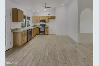 13628 N 40th Drive, Phoenix, AZ 85029 - Photo 10
