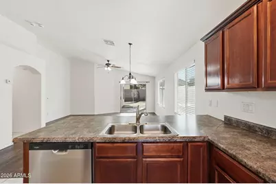 2033 W Vineyard Plains Drive, San Tan Valley, AZ 85144 - Photo 10