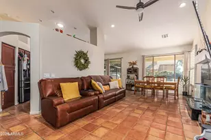 6407 E Paradise Ln, Scottsdale, AZ 85254 - Photo 4