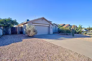 4927 W Warren Dr, Casa Grande, AZ 85194 - Photo 2