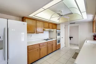 10137 W Forrester Dr, Sun City, AZ 85351 - Photo 16