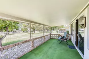 10137 W Forrester Dr, Sun City, AZ 85351 - Photo 6