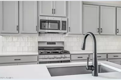 990 W Finch Drive, Queen Creek, AZ 85140 - Photo 12