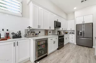 2633 E Fremont Rd, Phoenix, AZ 85042 - Photo 16