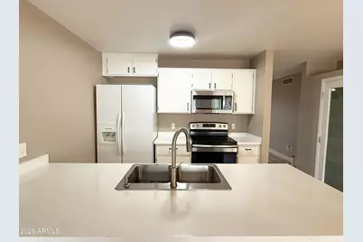 1902 E Sandra Terrace, Phoenix, AZ 85022 - Photo 8