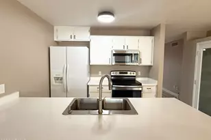 1902 E Sandra Terrace, Phoenix, AZ 85022 - Photo 8