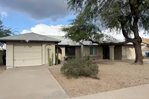 1902 E Sandra Terrace, Phoenix, AZ 85022 - Photo 2