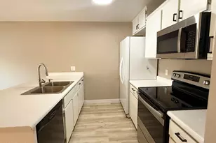 1902 E Sandra Terrace, Phoenix, AZ 85022 - Photo 6