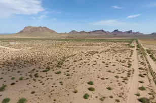 14250 W Aries Dr, Eloy, AZ 85131 - Photo 1