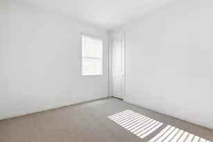 19076 N Fiano Dr, Maricopa, AZ 85138 - Photo 4