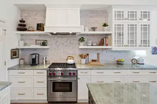 15240 N Clubgate Dr, Scottsdale, AZ 85254 - Photo 2