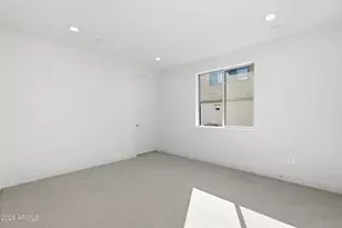 2121 W Sonoran Desert Dr, Phoenix, AZ 85085 - Photo 30