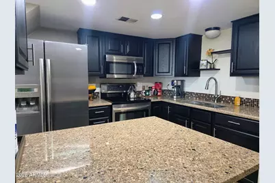 7123 W Hazelwood Street, Phoenix, AZ 85033 - Photo 2