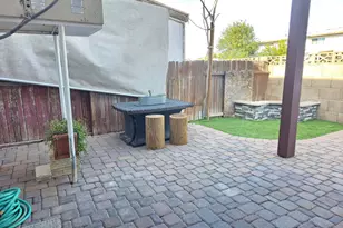 7123 W Hazelwood St, Phoenix, AZ 85033 - Photo 10