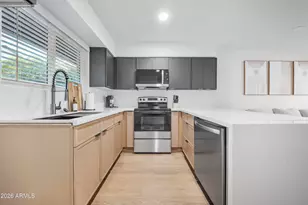 3110 N 37th St, Phoenix, AZ 85018 - Photo 16