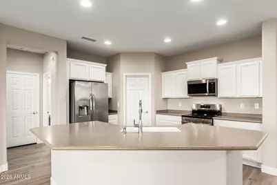 2046 W Davis Road, Phoenix, AZ 85023 - Photo 12