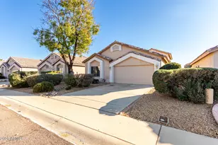 9065 W Custer Ln, Peoria, AZ 85381 - Photo 6