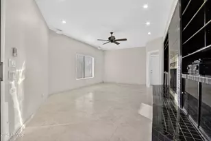 953 E Libra Dr, Tempe, AZ 85283 - Photo 14