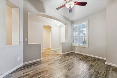 8825 W Palmaire Avenue, Glendale, AZ 85305 - Photo 6