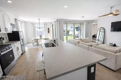 11253 E Ulysses Avenue, Mesa, AZ 85212 - Photo 2