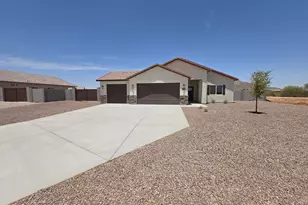 9786 W Appaloosa TR, Casa Grande, AZ 85194 - Photo 2