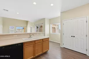 12099 N 66th Ave, Glendale, AZ 85304 - Photo 18