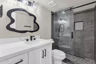 4730 W Northern Ave, Glendale, AZ 85301 - Photo 18