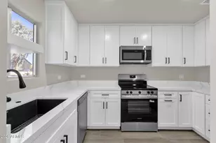 4730 W Northern Ave, Glendale, AZ 85301 - Photo 10