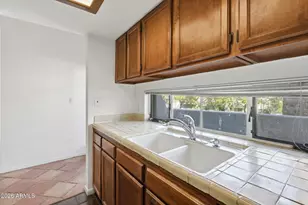 1449 E Highland Ave, Phoenix, AZ 85014 - Photo 10