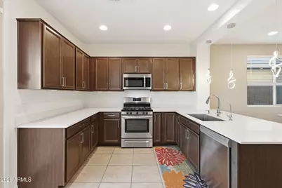 9142 W Sells Drive, Phoenix, AZ 85037 - Photo 14