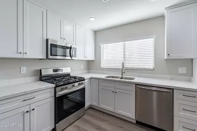 3624 W Peoria Avenue, Phoenix, AZ 85029 - Photo 2