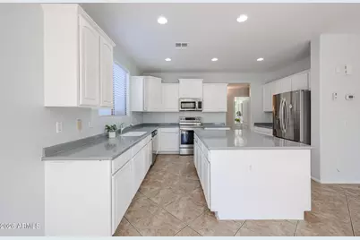 7139 W Pioneer Street, Phoenix, AZ 85043 - Photo 10