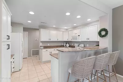 19700 N 76th Street #1064, Scottsdale, AZ 85255 - Photo 8
