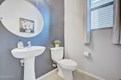 419 N 110th Drive, Avondale, AZ 85323 - Photo 8