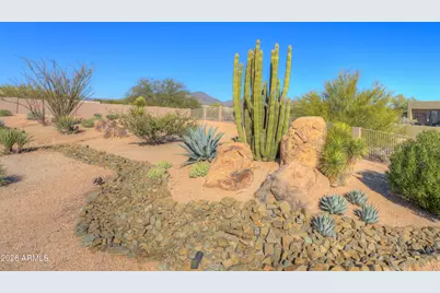 8944 E Cave Creek Road E, Carefree, AZ 85377 - Photo 42