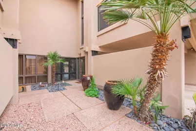 5621 N 79th Street #5, Scottsdale, AZ 85250 - Photo 2