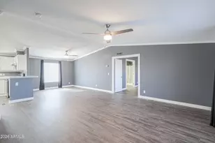 10463 N 90th Ave, Peoria, AZ 85345 - Photo 6